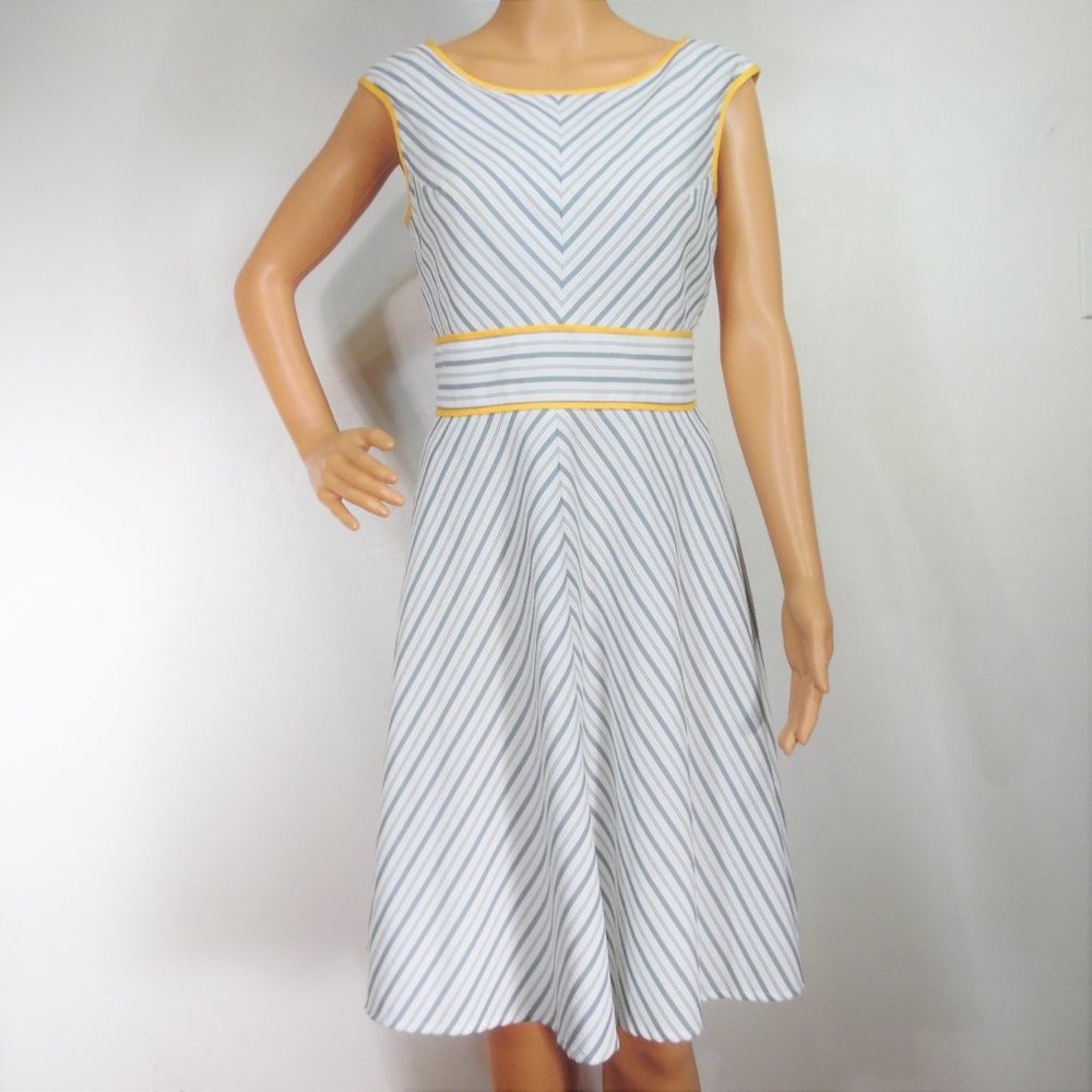 London Style Diagonal Gray Seersucker Stripe Dress